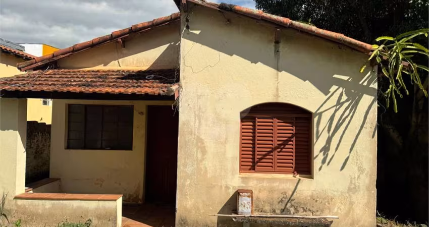 Casa com 2 quartos à venda em Centro - SP