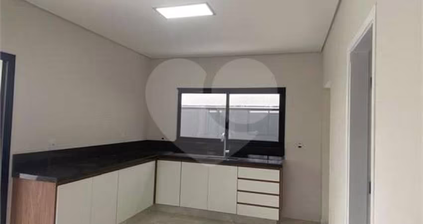 Condomínio com 3 quartos à venda em Roncáglia - SP