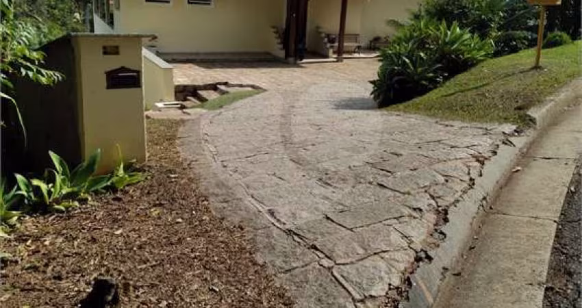 Condomínio com 4 quartos à venda em Marambaia - SP