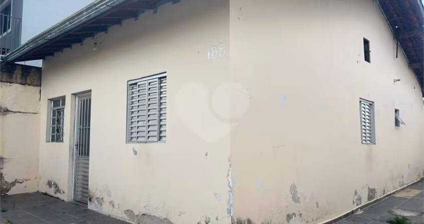 Casa com 3 quartos à venda em Capela - SP