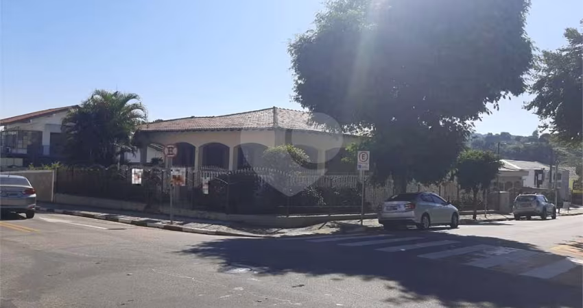 Casa com 3 quartos à venda em Centro - SP