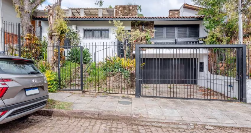 Casa com 4 quartos à venda na Rua Professor Fernando Carneiro, 102, Três Figueiras, Porto Alegre