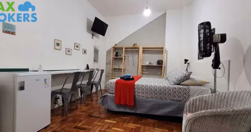 Studio mobiliado e pronto para rendimento imediato no catete!