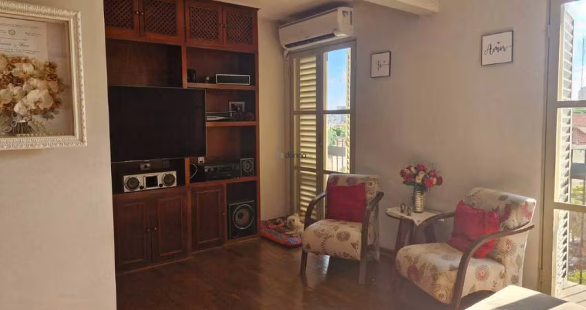 Apartamento de 02 quartos, sendo01 suíte, na Praça Dom Eduardo