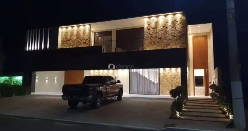 Casa no Condomínio Mário Franco