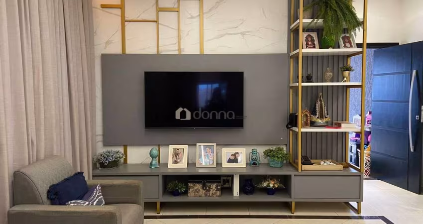 Casa a venda com tres suites no Grande Horizonte