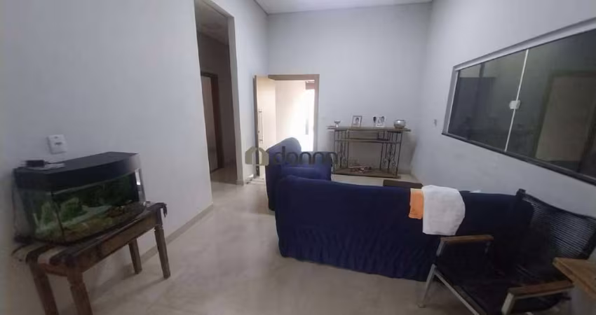 Casa à venda, 2 quartos, 1 suíte, 4 vagas, Centro - Uberaba/MG