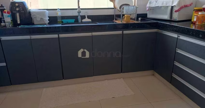 Casa à venda, 2 quartos, 2 suítes, 2 vagas, Parque das Laranjeiras - Uberaba/MG