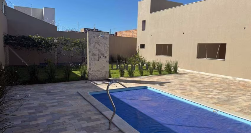 Casa à venda, 3 quartos, 2 suítes, 4 vagas, Parque das Laranjeiras II - Uberaba/MG