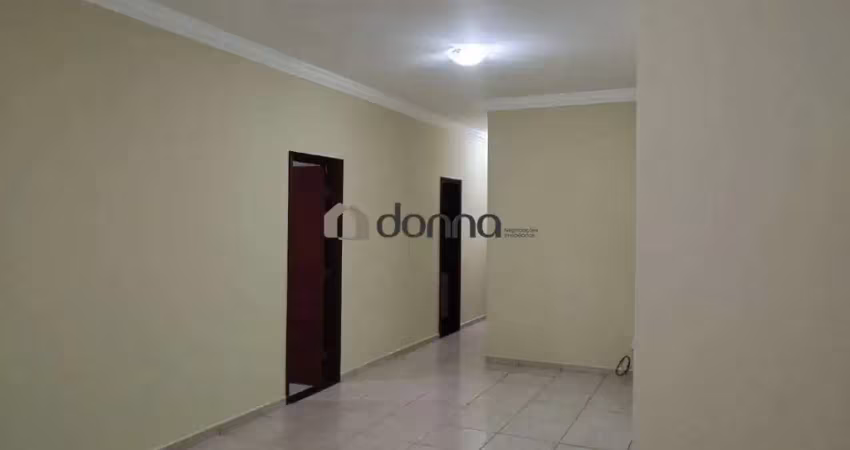 Casa espaçosa em excelente localização, próxima à mogiana e av. dr. abel reis