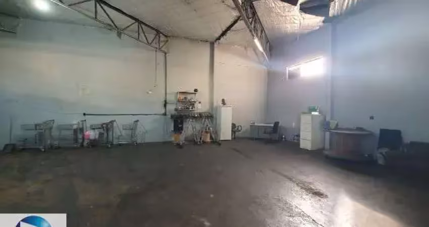 Salão comercial de alto padrão na vila ipiranga em são josé do rio preto-sp: 1 sala, 2 banheiros e 251,80 m² de área.
