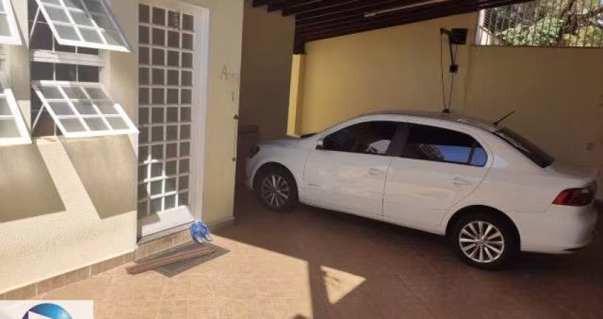 Imóvel de luxo no bairro Imperial, São José do Rio Preto-SP: 4 quartos, 2 suítes, 2 salas, 3 banheiros, 2 vagas, 200m². Venha conhecer!