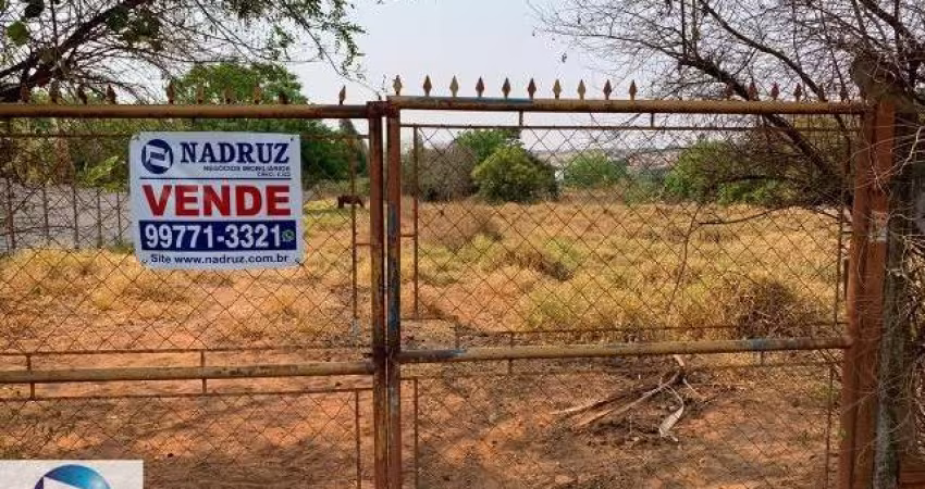 Chácara à venda em São José do Rio Preto-SP, bairro Estância Bela Vista: 5.000m² de área!