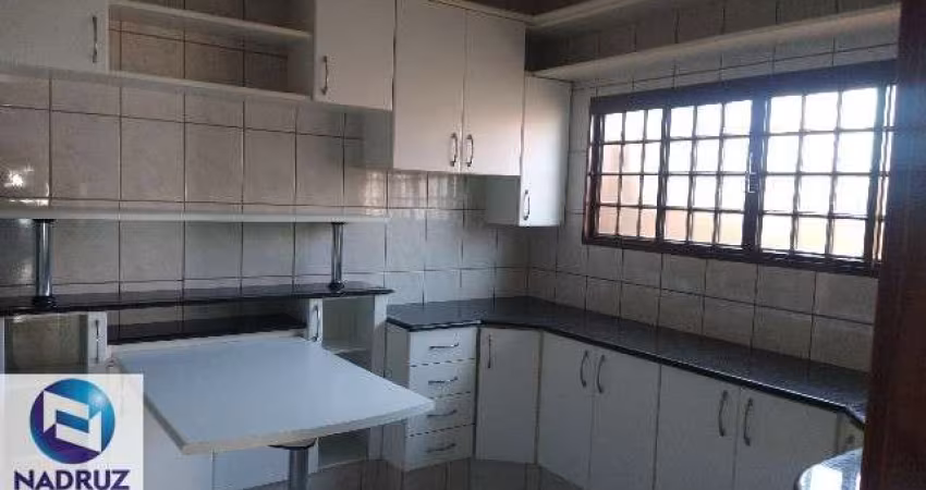 Casa para locação na Vila Ercilia, Sao Jose do Rio Preto, com 3 quartos, 1 closet, 2 banheiros, cozinha planejada, churrasqueira, despensa, quinta, ga