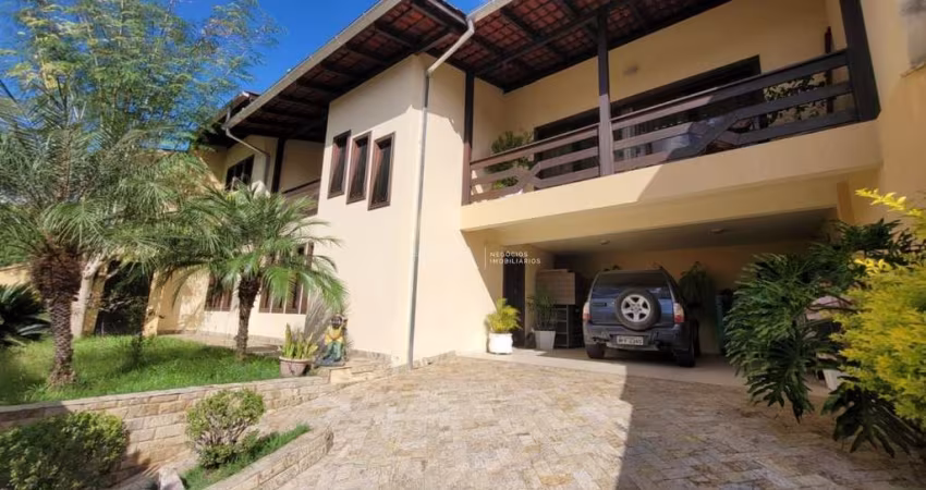 Casa com 3 quartos à venda no Garcia, Blumenau 