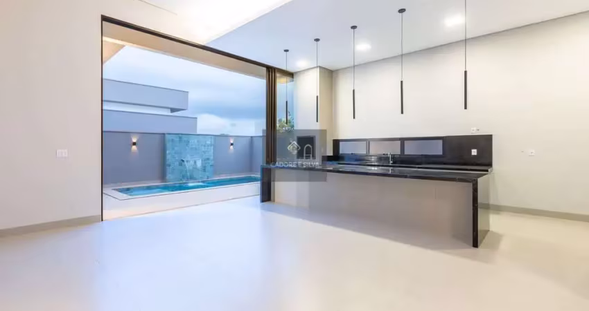 Casa à venda no Laranjeiras com 4 suítes e 5 vagas de carros e piscina