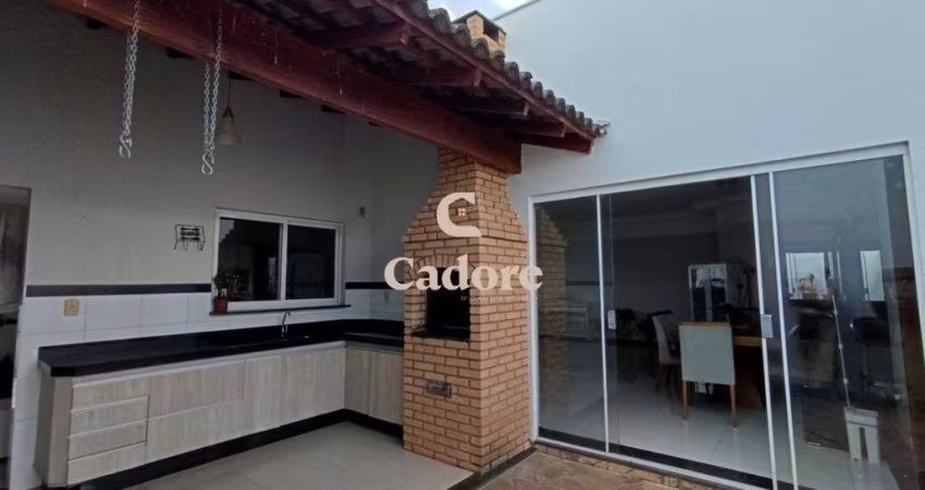 Casa à venda no Jardim Holanda com 3/4 sendo 01 suíte c/ banheira hidro e closet