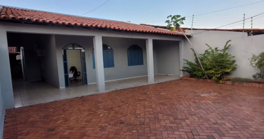 CASA À VENDA  JARDIM UNIVERSITÁRIO - CUIABÁ/MT