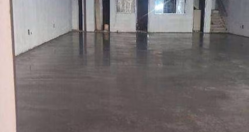 galpão com 350m², com mezanino, escritório, 02 banheiros, copa.