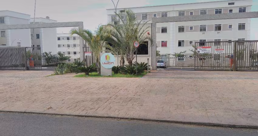 Apartamento com 2 dormitórios à venda, 10 m² por R$ 160.000,00 - Fabrício - Uberaba/MG