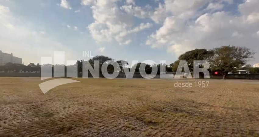 Terreno Murado de 15.000 m² no Jardim Guança - Ideal para Pátio ou Garagem. Com 200m2 de área apoio.