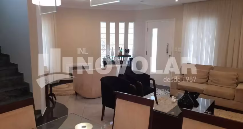 Sobrado com 3 dormitórios sendo os 3 suítes, piscina, 5 vagas no bairro do  Jardim Guança