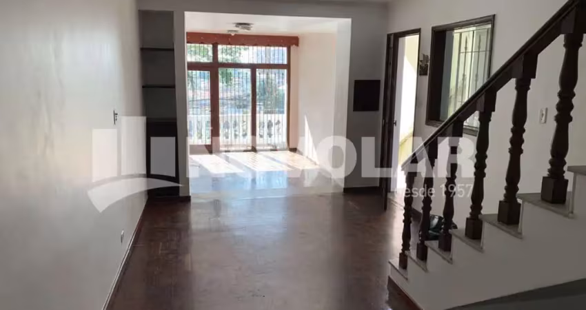 Sobrado no tucuruvi 3 dormitórios sendo 1 suíte, sala 2 ambientes e com 2 vagas de garagem.
