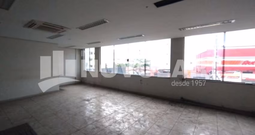 Prédio Comercial na cidade de Guarulhos no Bairro Jardim Bom Clima.