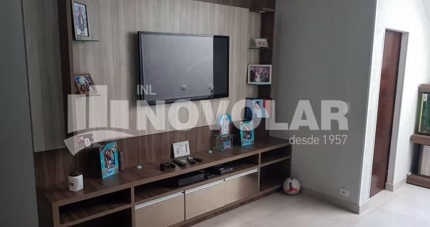 CASA ASSOBRADADA COM 177 METROS QUADRADOS DE ÁREA TOTAL, VILA MEDEIROS