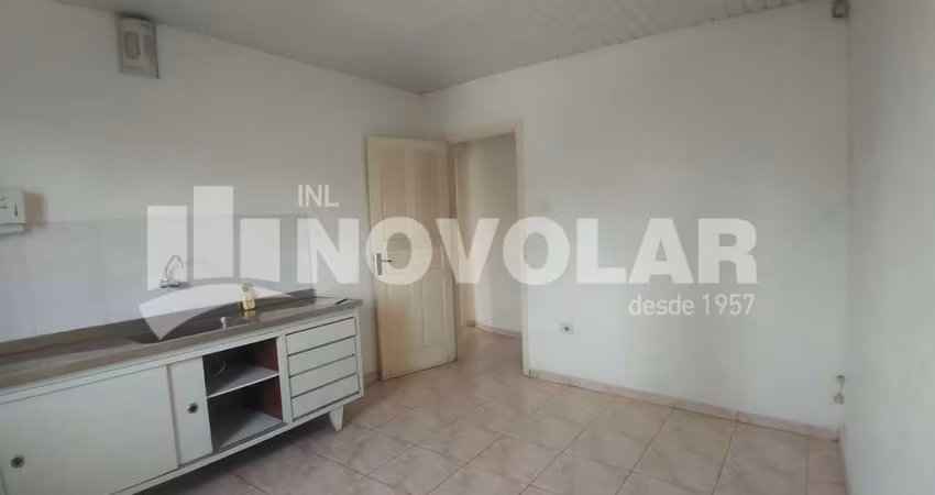 Conjunto comercial na Casa Verde, com 90 m² de área construída