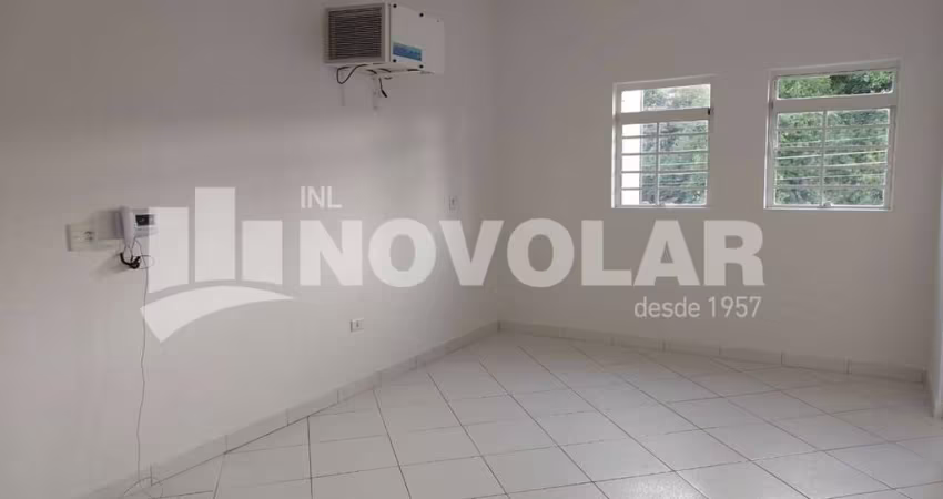 Conjunto Comercial, com 48 metros quadrados de área construída no Jardim Japão
