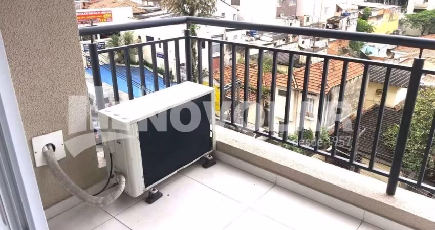 Apartamento com 1 dormitório e duas vagas de Garagem em Santana