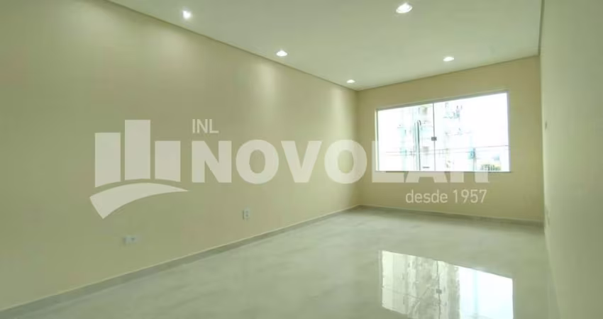 Sobrados Novos no Bairro Parque Vitória, com 3 dormitórios (1 suíte) e 2 vagas