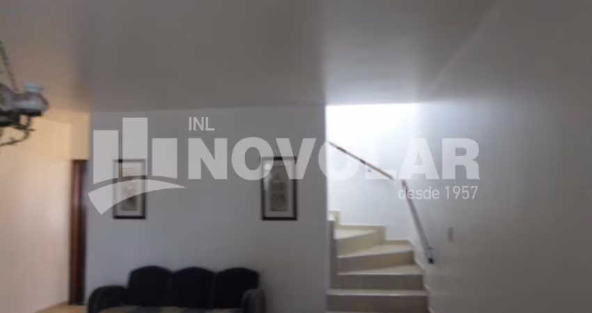 Sobrado Amplo com 3 Dormitórios em Santana. Agende sua Visita e Conheça.