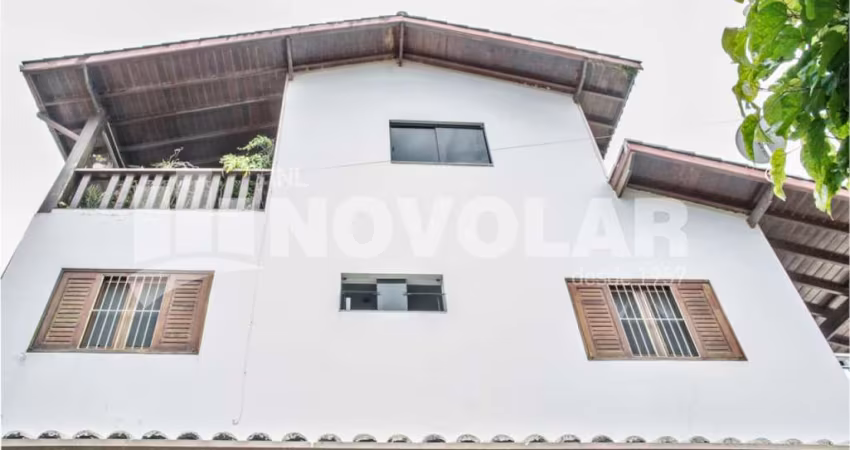 Sobrado, Caraguatatuba com 550m² de área total