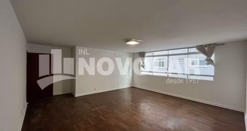 Apartamento para Venda em Higienópolis com 224m2 de área útil, 3 dormitórios sendo 1 suíte