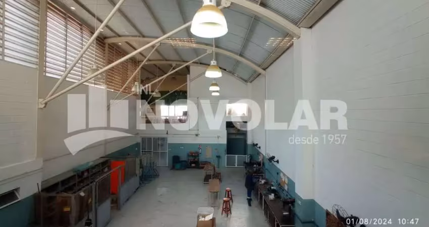 Galpão  na parada inglesa com 658 metros de terreno 942 metros de área construída
