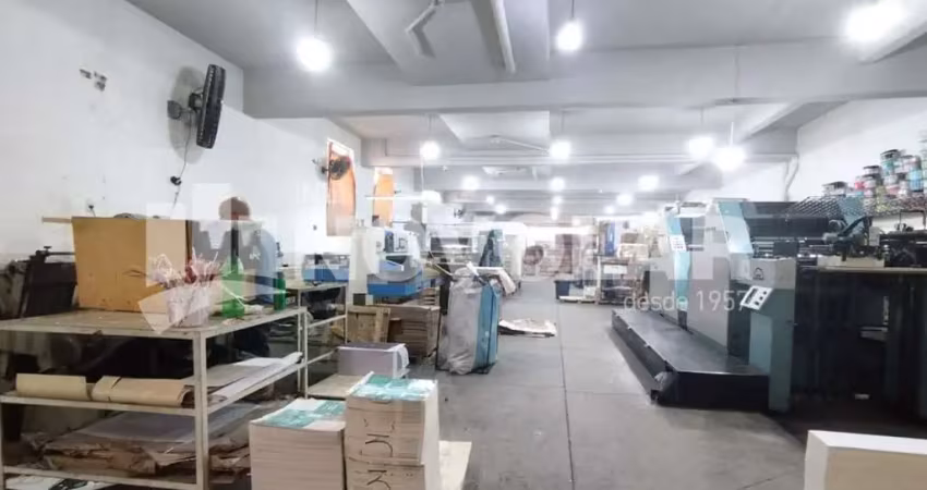 Prédio comercial e residencial  com 4 apartamentos na  vila carrão