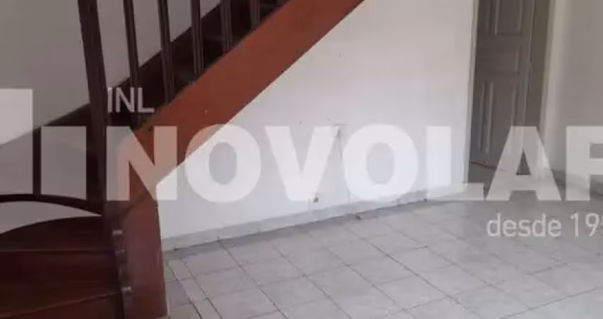 Sobrado com 74 metros quadrados de área construída na vila maria
