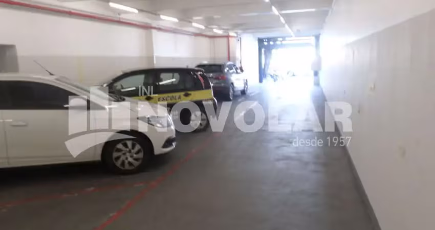 Loja na barra funda aproximadamente 240m2 com porta automática.