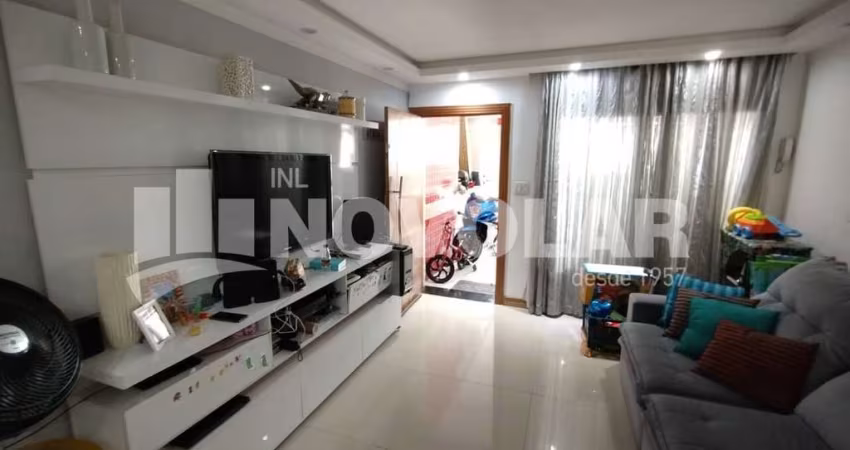 Sobrado no Carandiru. Pronto para Morar com 3 dormitórios, dependência de empregada com banheiro.