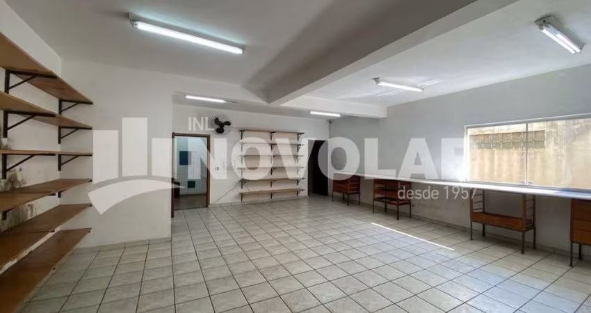 Galpão com 245 metros quadrados de área construída na Vila Maria