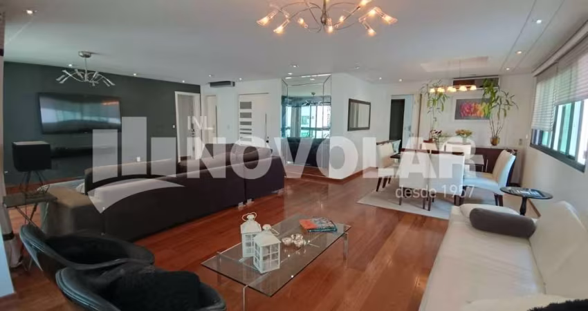 Apartamento na Aclimação cpm 4 suítes e 4 vagas