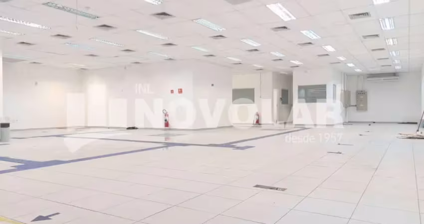 PRÉDIO PARA LOCAÇÃO NO IMIRIM COM RECUO FRONTAL PARA 15 AUTOS.IDEAL PARA SEU EMPREENDIMENTO. VISITE!