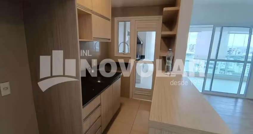 Apartamento na aclimação- 2 dormitórios sendo 1 suíte e 2 vagas