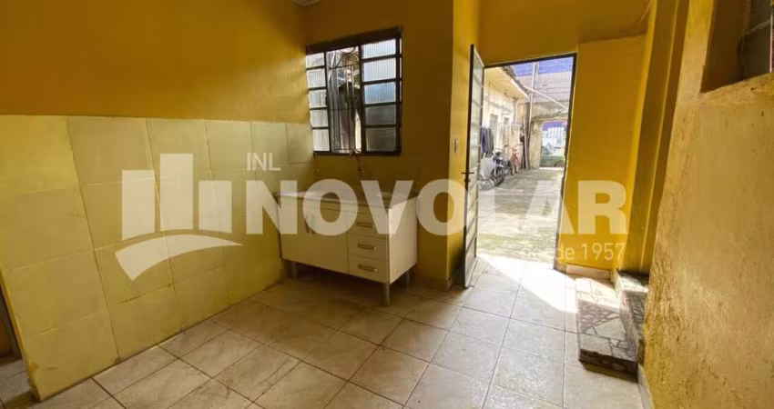 Casa Térrea na Vila Maria Baixa - 2 dormitórios sendo 1 suíte