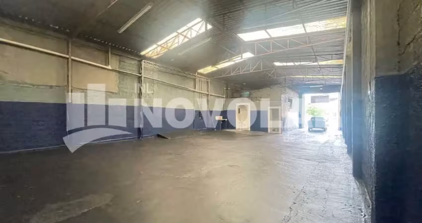 Galpão na região da vila sabrina. pd 5 metros e com energia trifásica. agende sua visita e conheça!