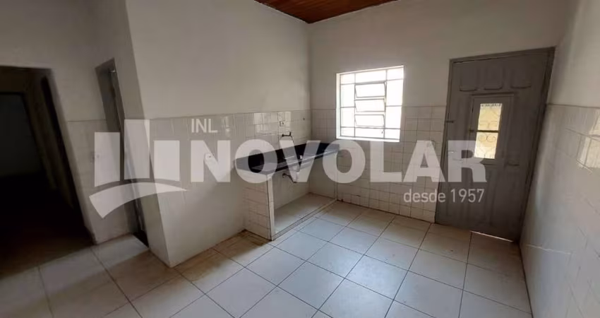 Casa Térrea  no bairro da Vila Maria,  1 dormitório  e sala