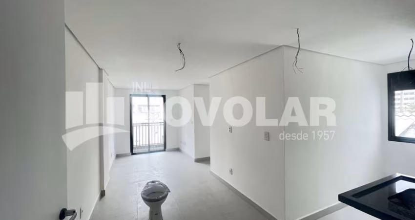 Apartamento na Vila Guilherme com 2 Dormitórios. Venha Conhecer. Prédio com Elevador e Solarium.
