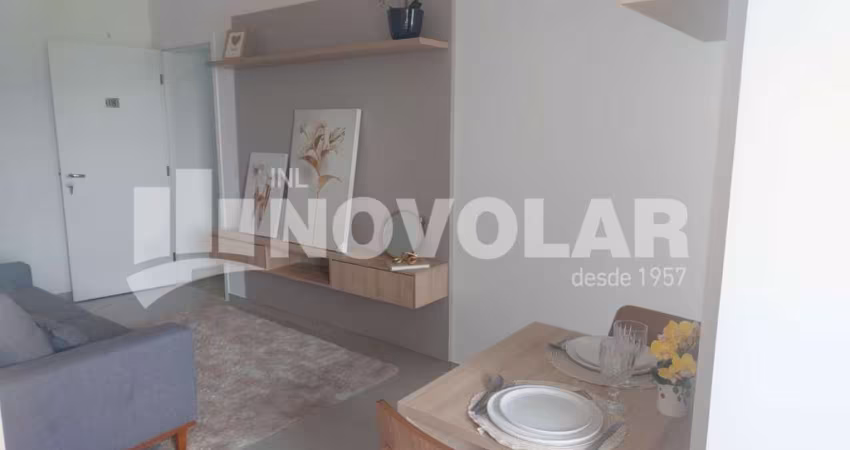 Apartamento com 2 dormitórios, sala, cozinha, banheiro, Água Fria